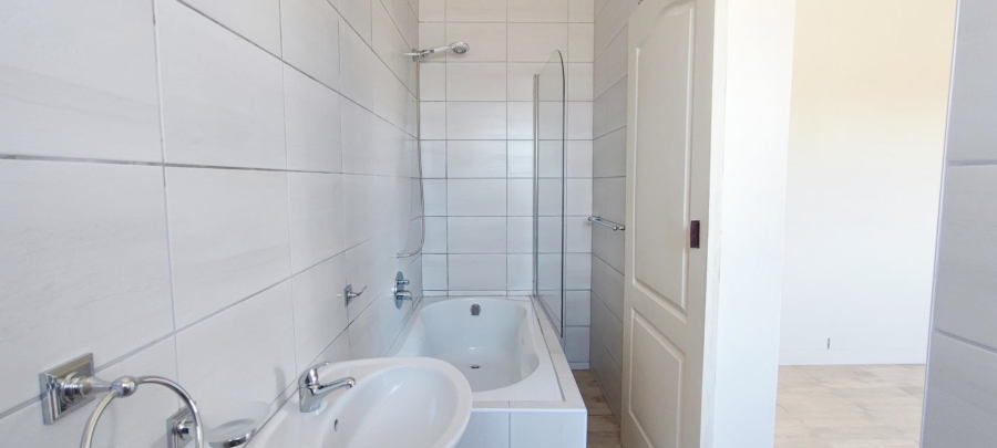 2 Bedroom Property for Sale in Franskraal Western Cape